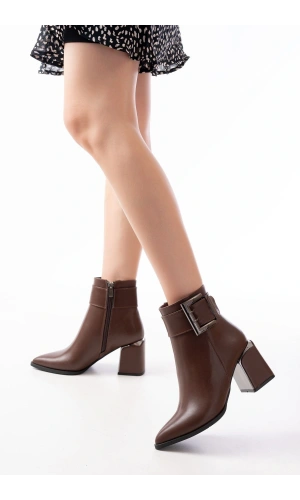 Bidebuvar DNZ-400 Kahverengi Toka Aksesuarlı Topuklu Fermuarlı Günlük Kadın Bot