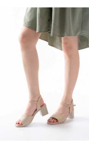 Bidebuvar K-13 Bej Günlük  Topuklu Kadın Sandalet