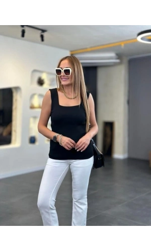 Bidebuvar Kadın Kare Yaka Kalın Askılı Beyaz Triko Bluz