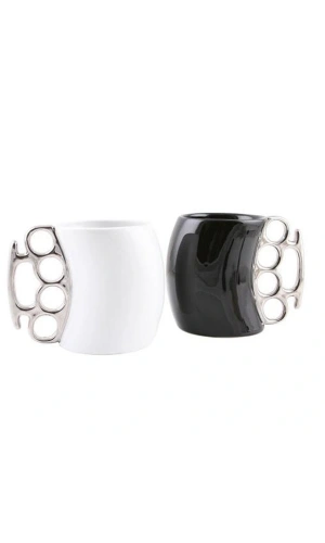 Bidebuvar Muşta Tasarımlı Seramik Kupa