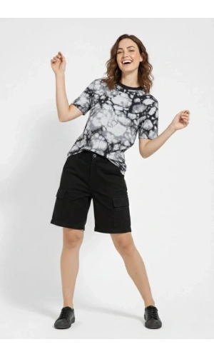 Bidebuvar Siyah Gri Taş Desenli Tişört – Regular Kalıp, Bisiklet Yaka, Dijital Baskılı Modern Tasarım T-Shirt - Siyah