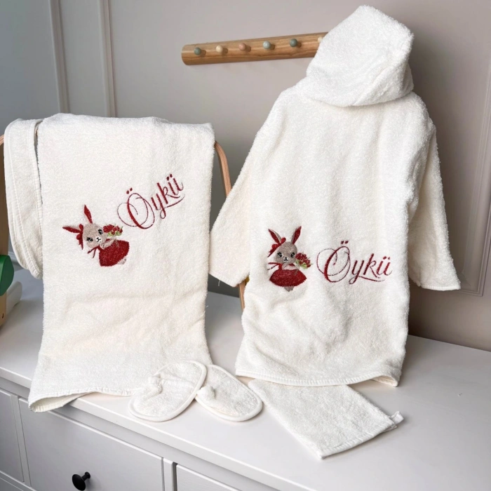 Nakışlı Bornoz Seti