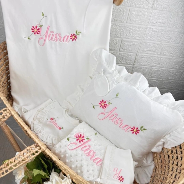 Nakışlı İşlemeli İsimli Hastane Çıkışı Seti 4 Parça