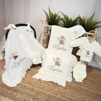 Müslin Ekru Set – Yastık, Battaniye, Puset Örtüsü ve Alt Üst Takım