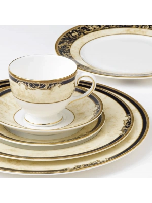 WEDGWOOD CORNUCOPIA 51 PRÇ YEMEK TAKIMI -