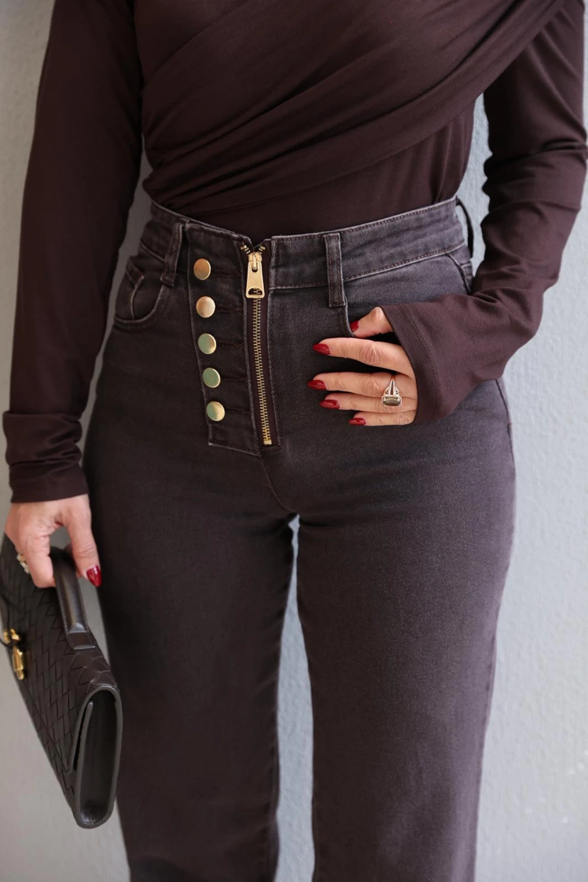 Gold Düğme Detay Lycralı Straight Jean