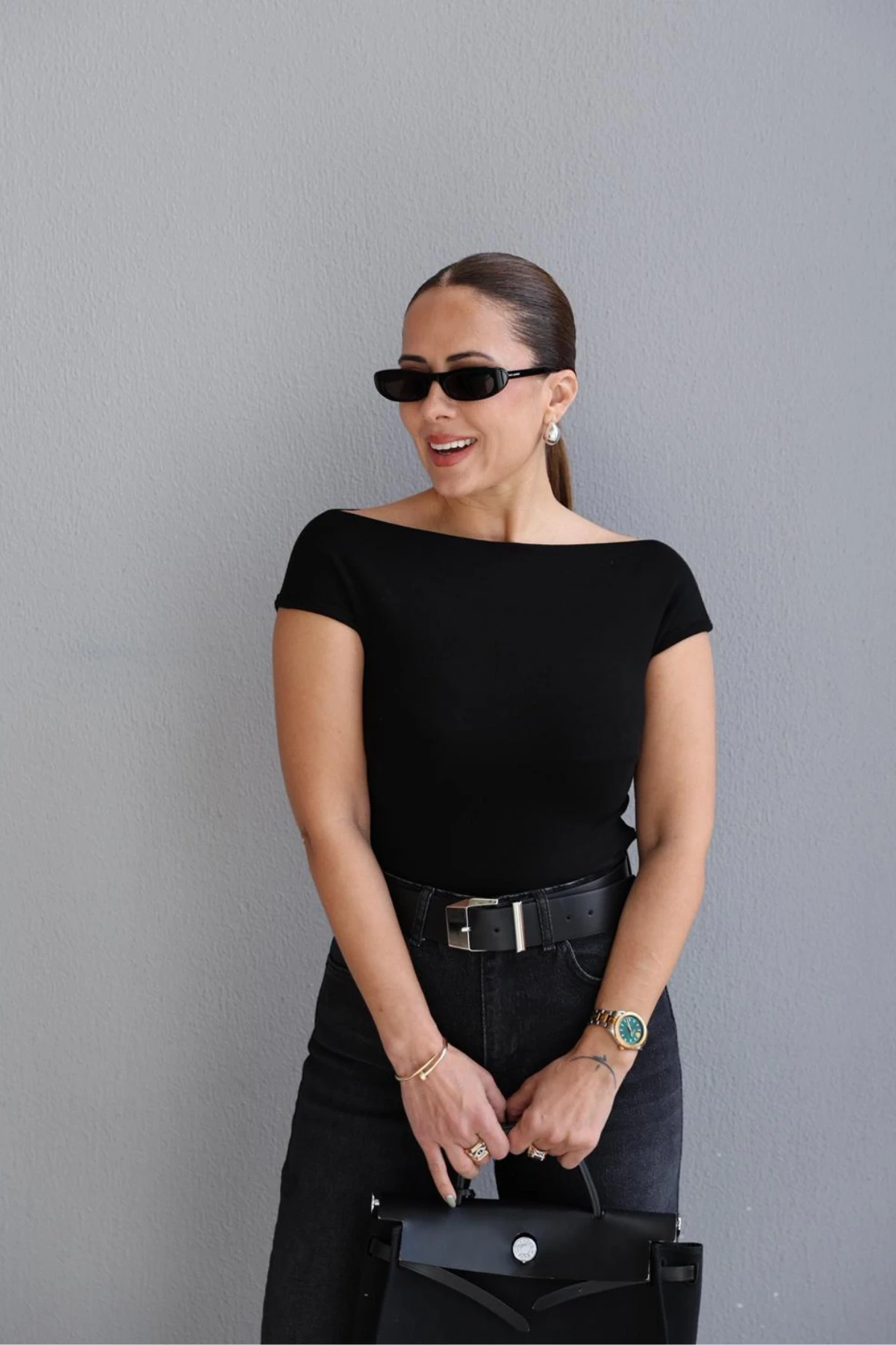 Siyah Kayık Yaka Body