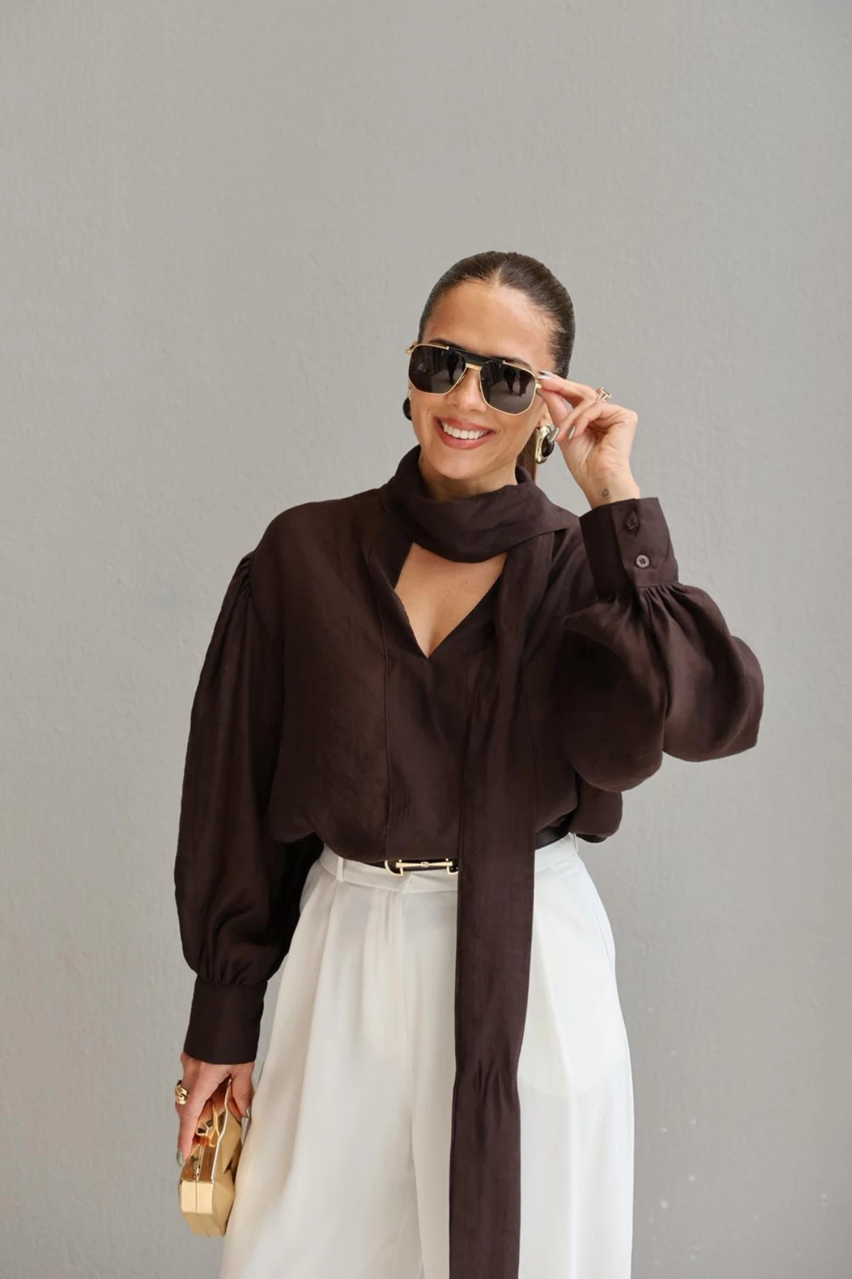 Kahverengi Bağlama Detay Transparan Gömlek