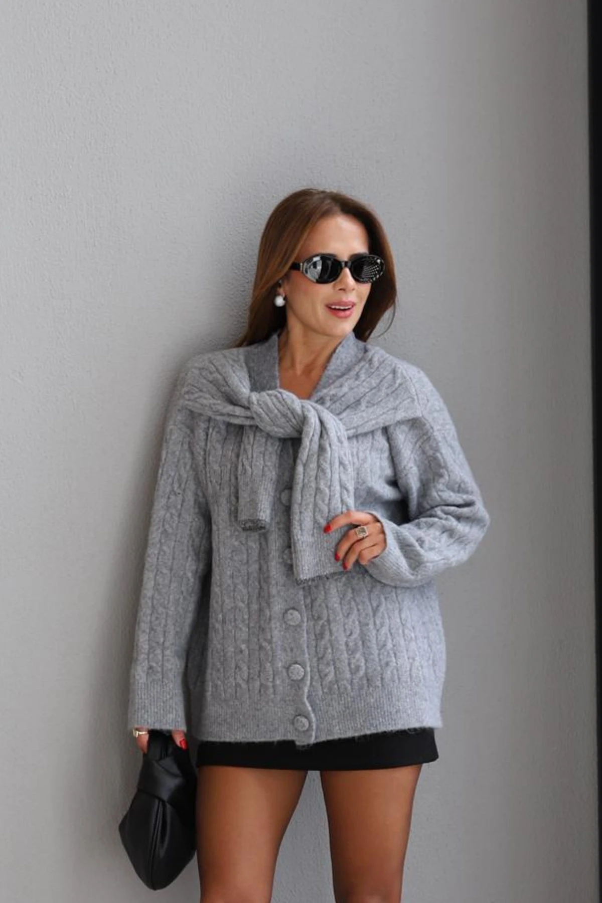 Gri Bağlamalı Hırka