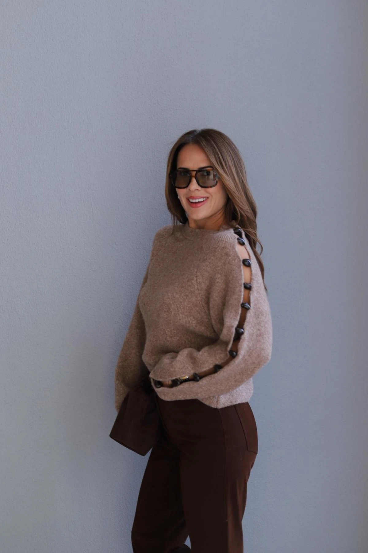 Kahverengi Aksesuarlı Kazak