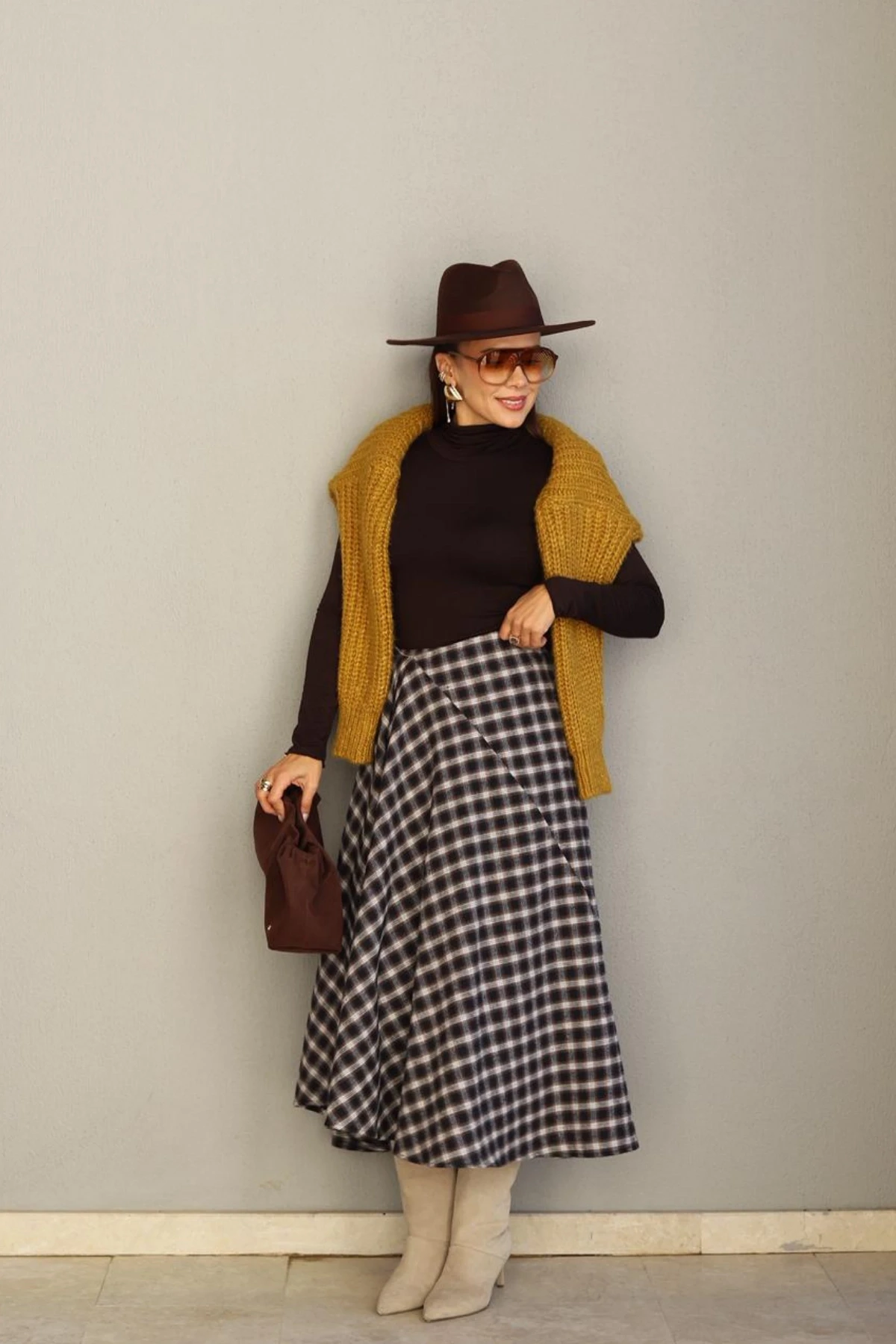 Kahverengi Ekoseli Etek