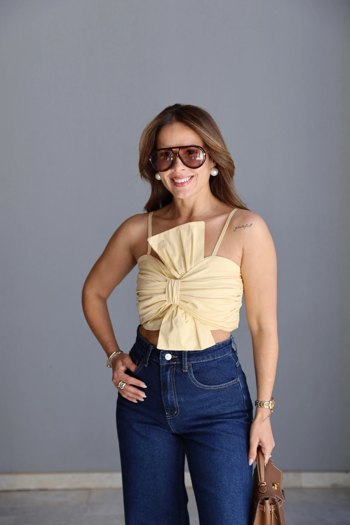 SARI Fiyonk Detay Crop Bluz