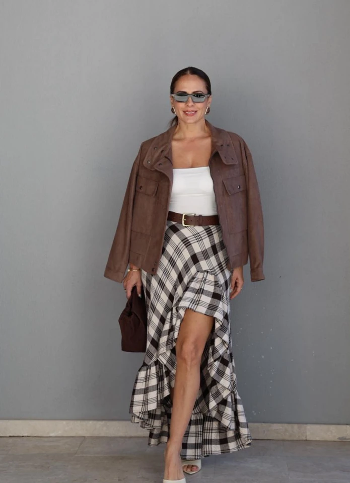 Ekru Fırfırlı Ekoseli Etek