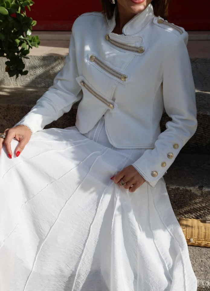 Ekru Apoletli Gold Düğme Detay Ceket