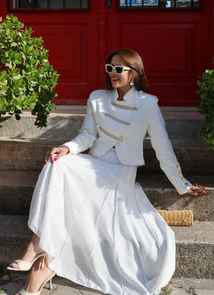 Beyaz Ters Dikiş Parçalı Etek