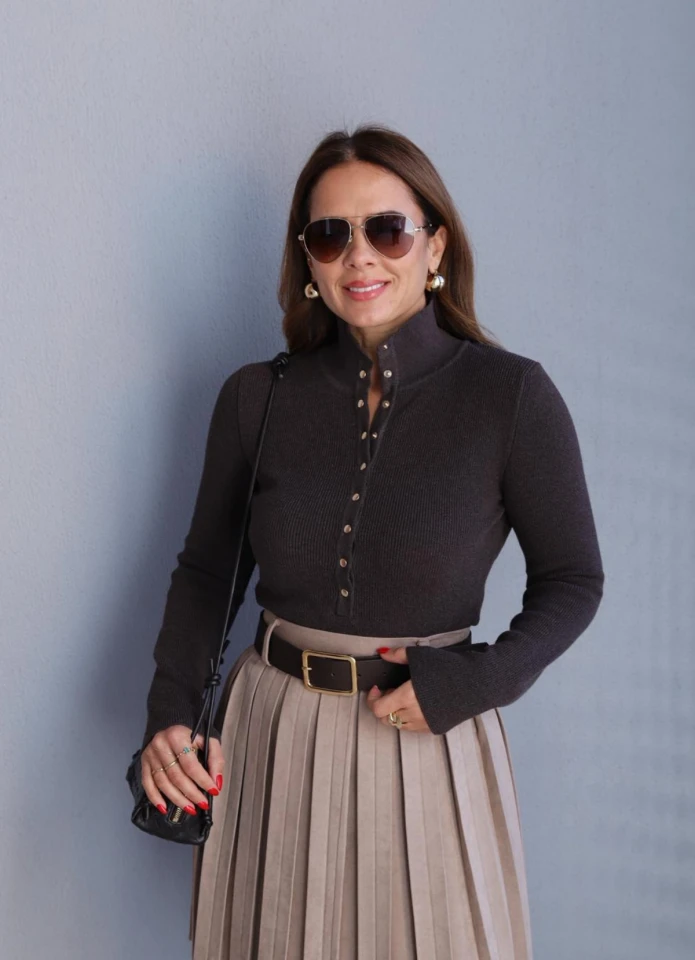 Kahverengi Çıtçıtlı Triko