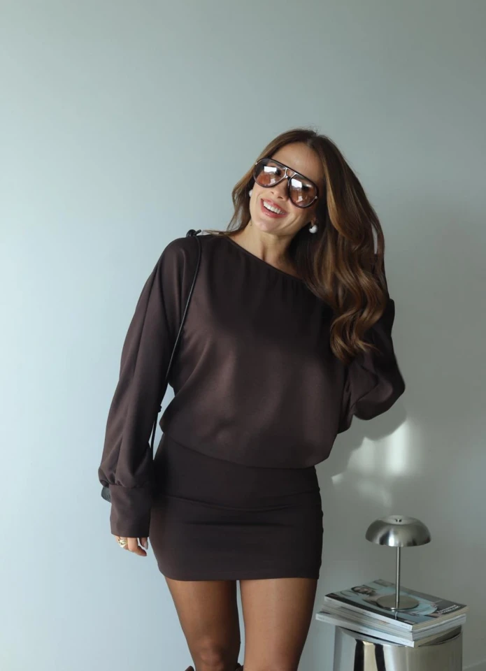 Kahverengi Yaka Detay Modal Elbise