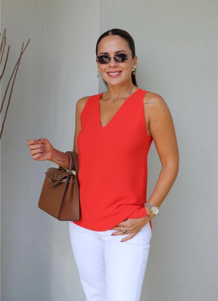 KIRMIZI V Yaka Triko