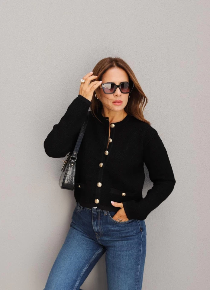 Siyah Gold Düğme Detay Hırka