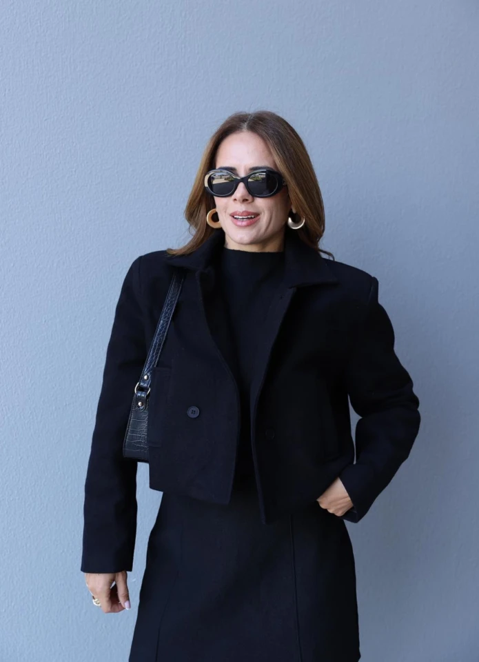 Siyah Kısa Kaşe Ceket