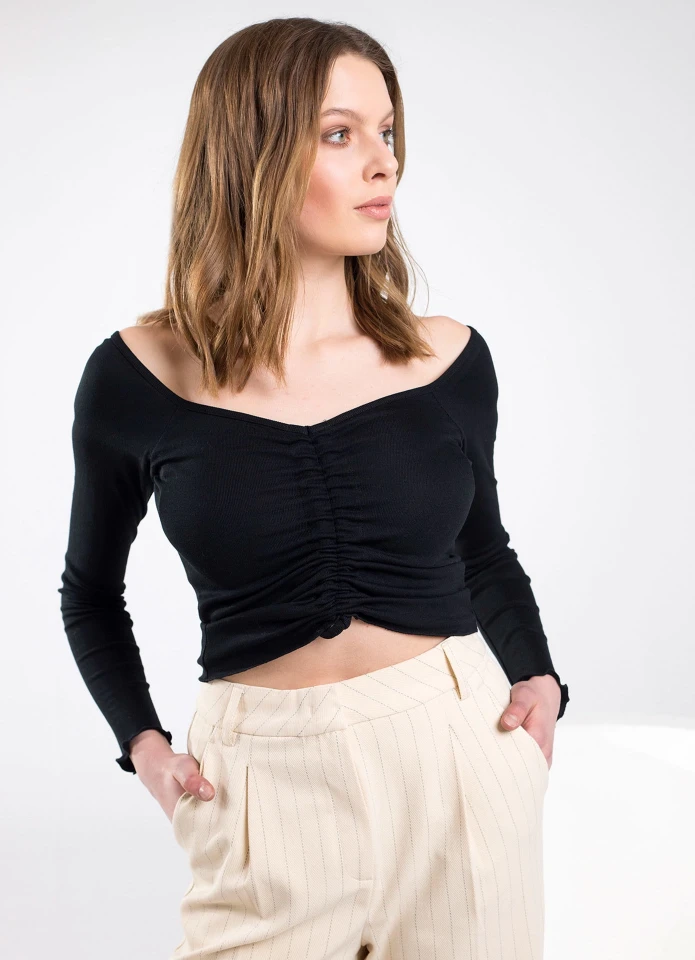 Siyah Önü Büzgülü Body