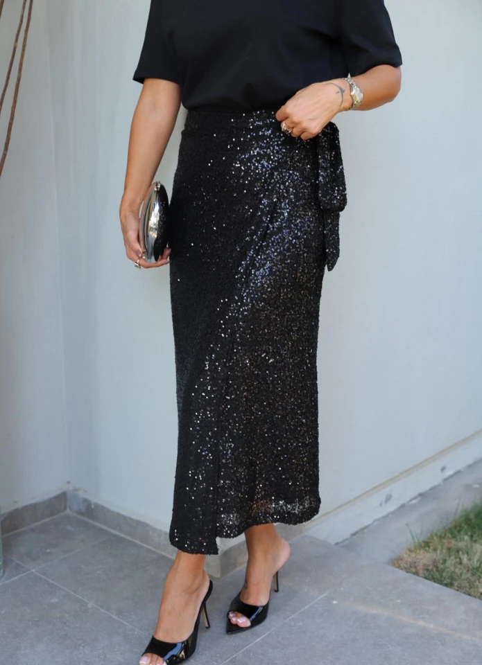 Siyah Payetli Bel Bağlama Etek