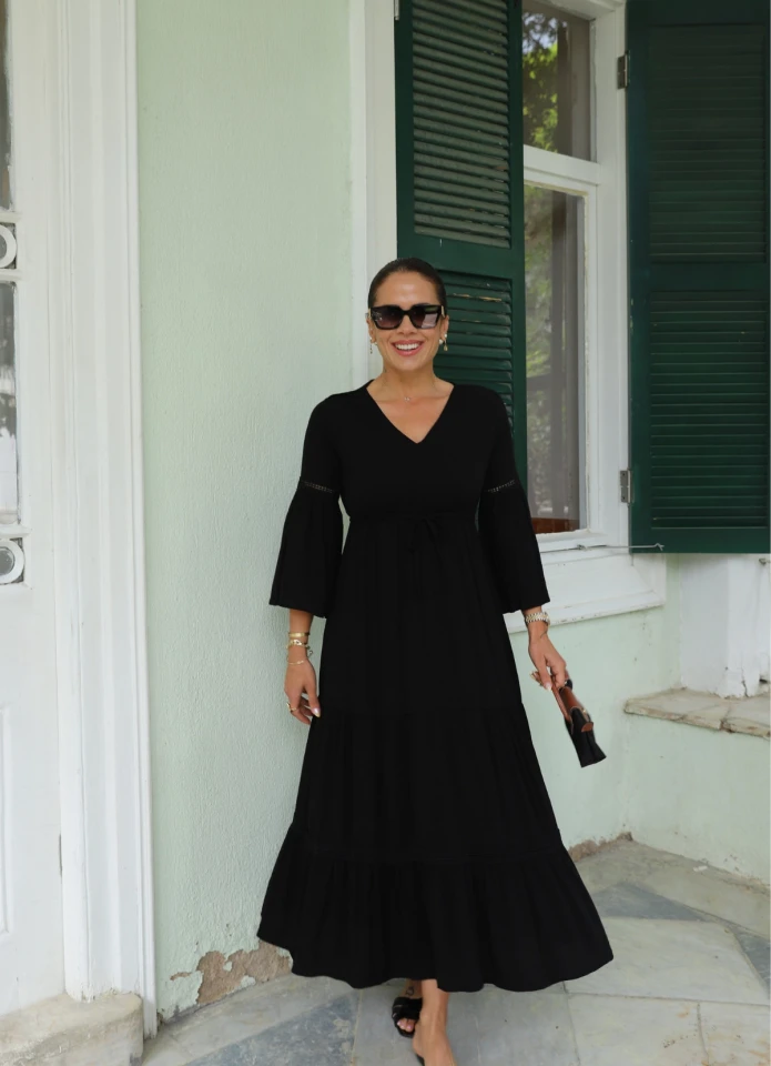 Siyah V Yaka Kol Detay Elbise