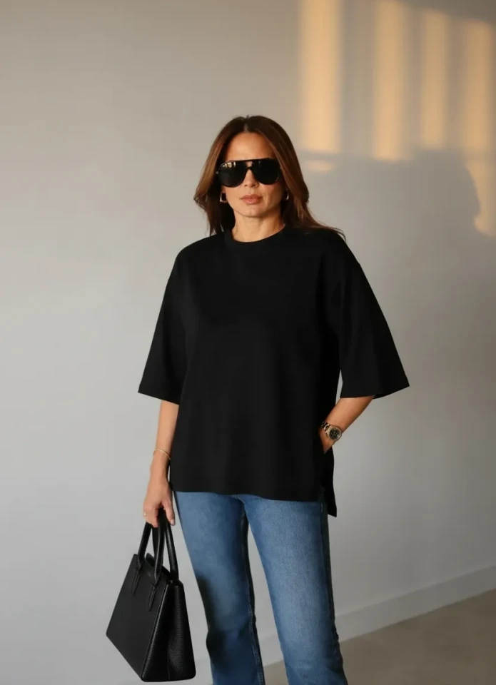 Siyah Yırtmaçlı Basic Tshirt