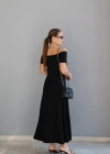 Siyah Kayık Yaka Maxi Elbise