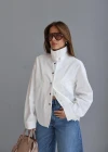 Beyaz Dik Yaka Ceket