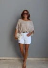 Beyaz Lycralı Mom Jean Şort