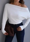 Ekru Kayık Yaka Bluz