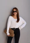 Ekru V Yaka Bluz