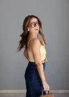 SARI Fiyonk Detay Crop Bluz