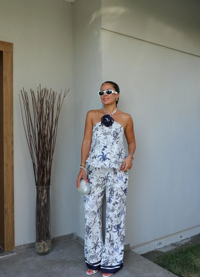 White Rose Brooch Detailed Blouse and Pants Set