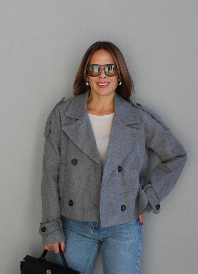 Gri Kısa Kaşe Ceket