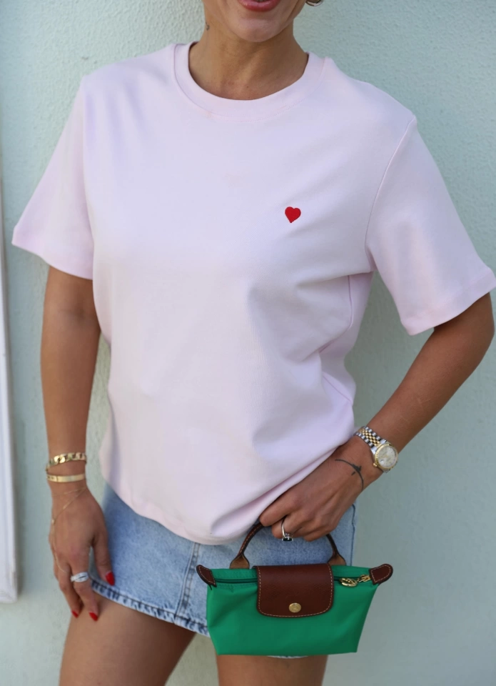 PEMBE Kalp Nakışlı Basic Tshirt