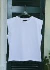 Beyaz Vatkalı Kolsuz Tshirt