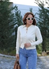 Ekru Apolet Detay Hırka