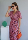 Pembe Leopar Desen V Yaka Saten Elbise