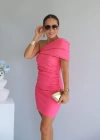 Pembe Omuz Detay Drapeli Elbise
