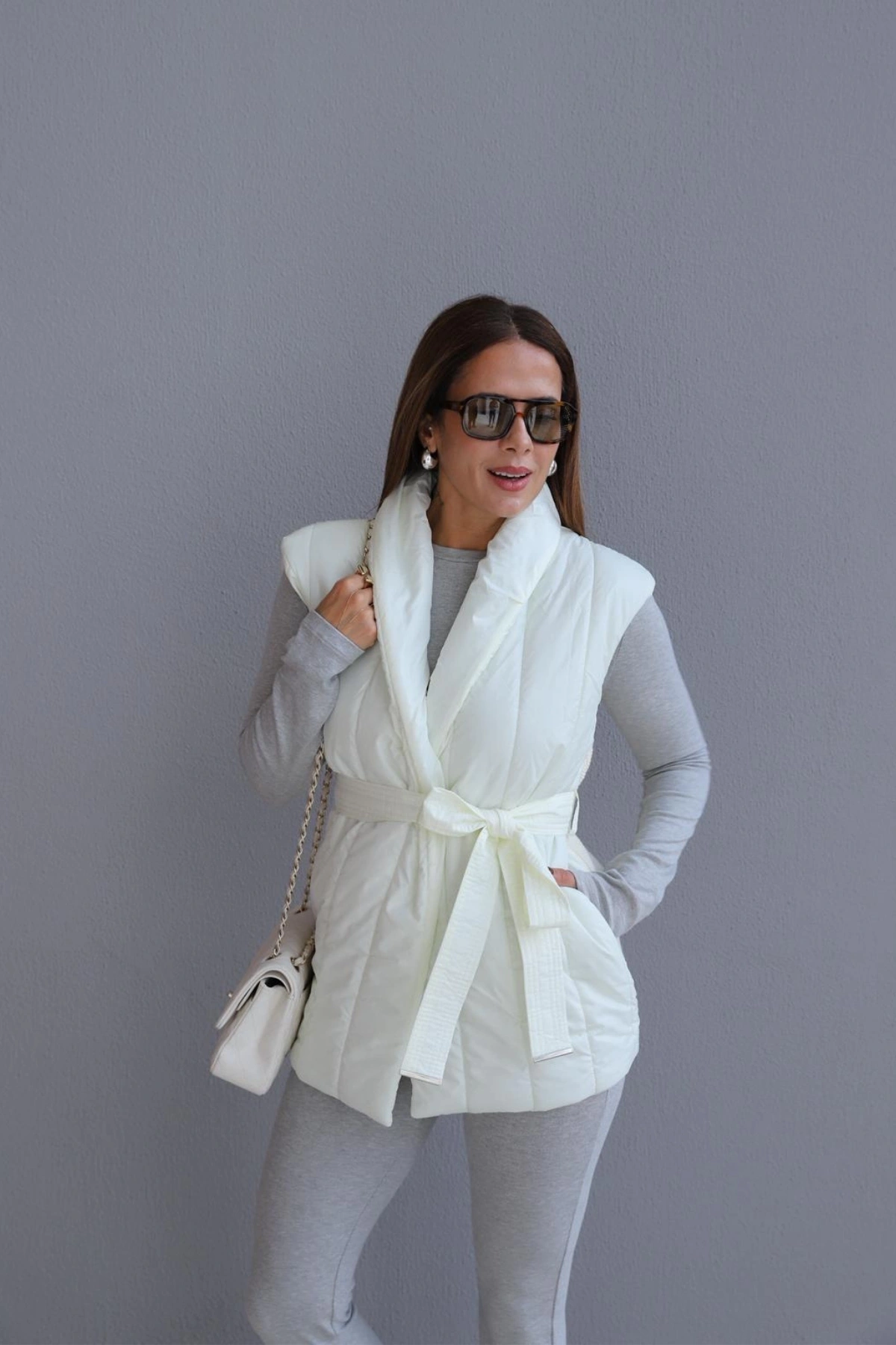 Ekru Kuşaklı Yelek