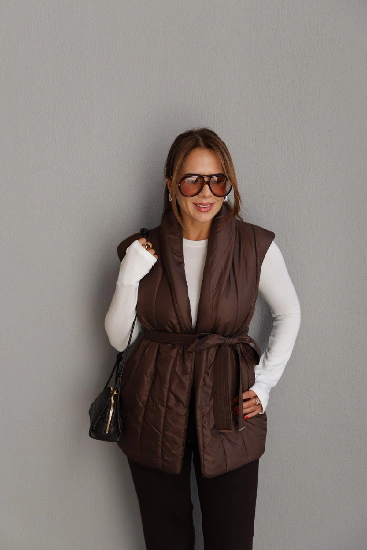 Kahverengi Kuşaklı Yelek