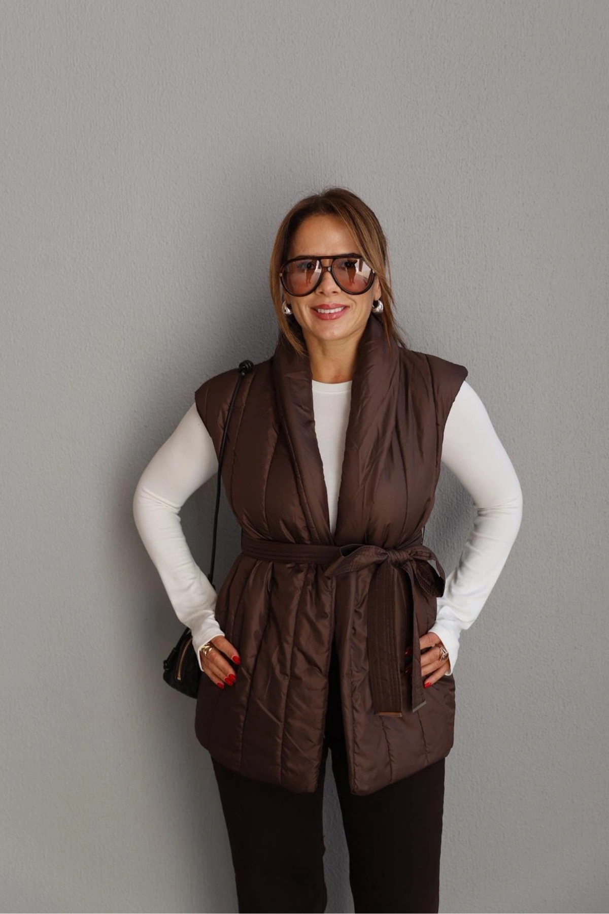 Kahverengi Kuşaklı Yelek