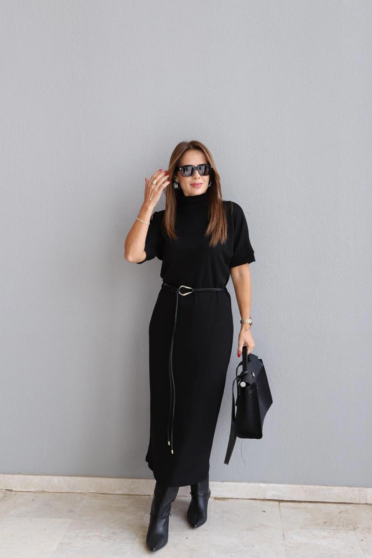 Siyah Kemerli Elbise