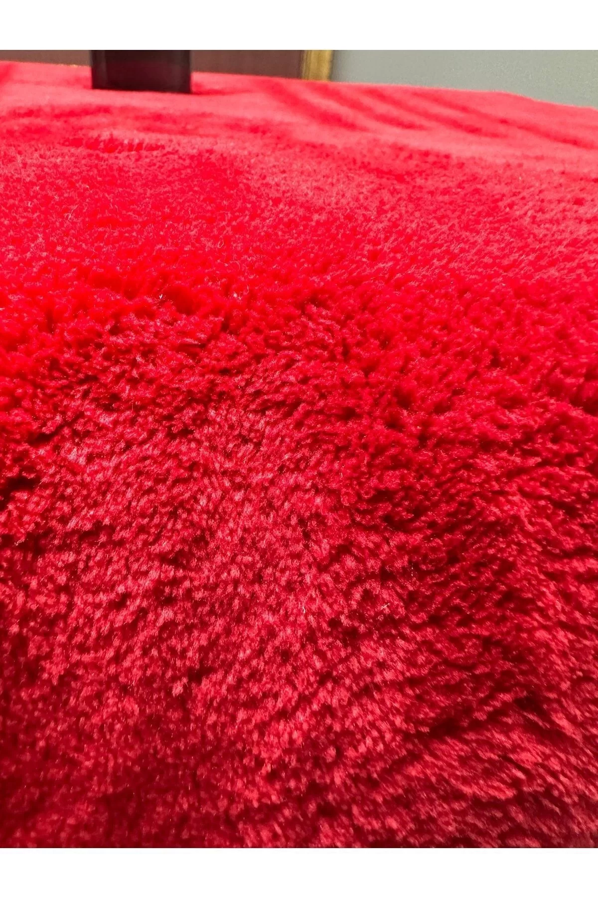 Peluş Puffy Yıkanabilir Kaymaz Oturma Odası Salon Mutfak Antre Çocuk Odası Halısı Kırmızı Puffy