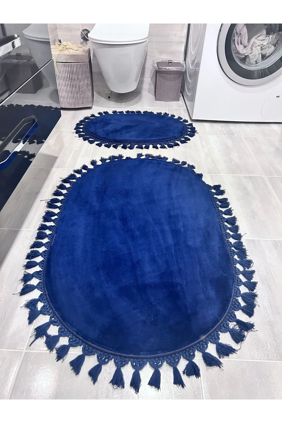 Peluş Puffy Bambu Kaymaz Deri Taban 2li Set Klozet Lacivert Ponpon Banyo Paspas Takımı
