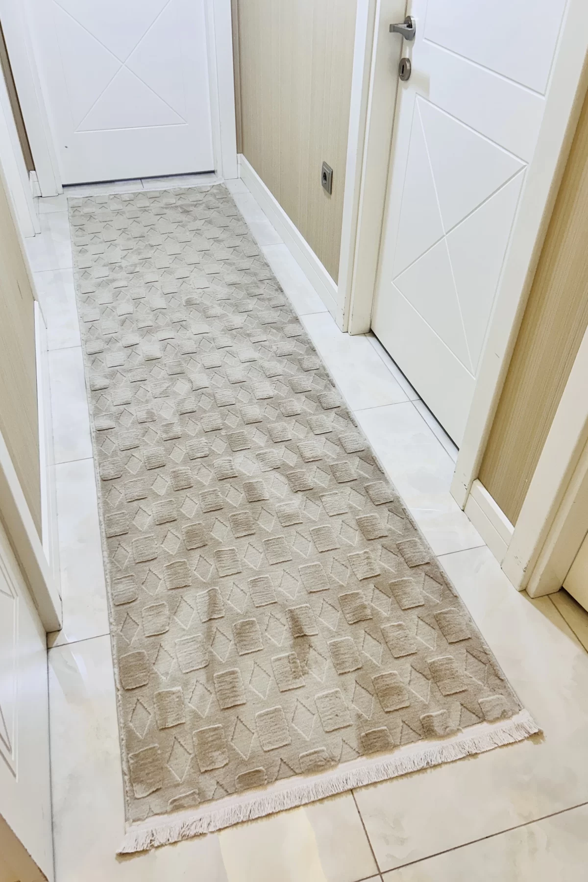 Diamond Monel Halı – Modern Dokulu Püsküllü Halı | 5 Renk Seçeneği