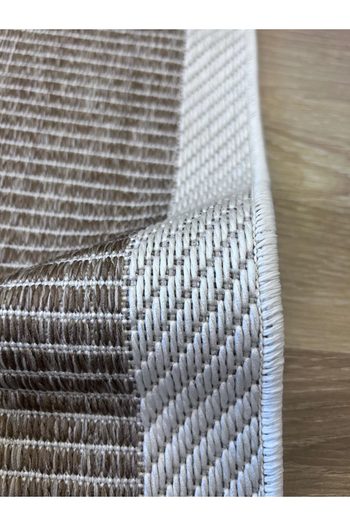 Sisal Düz Çizgili Halı – Modern Çerçeve Desenli, Kaymaz Taban, 4 Renk Seçeneği