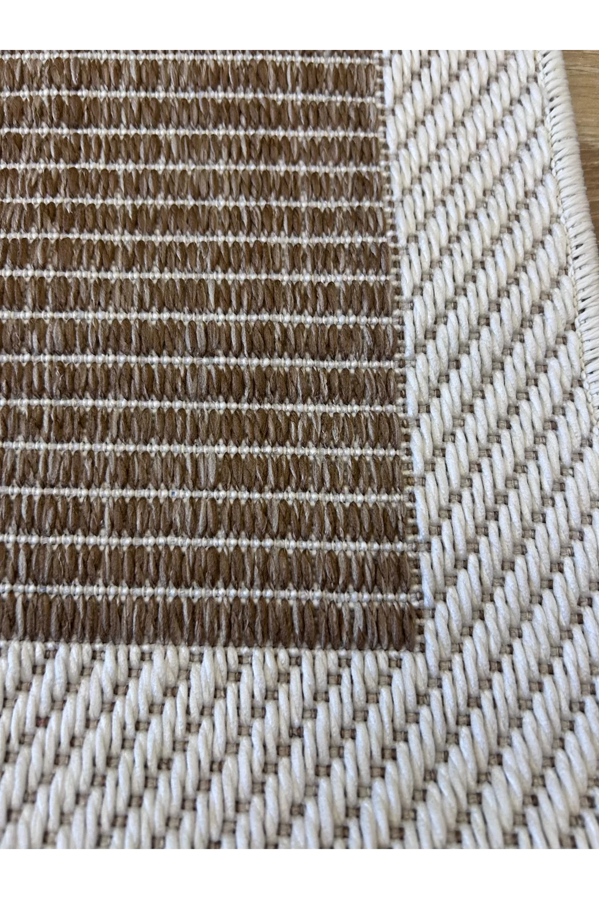 Sisal Düz Çizgili Halı – Modern Çerçeve Desenli, Kaymaz Taban, 4 Renk Seçeneği
